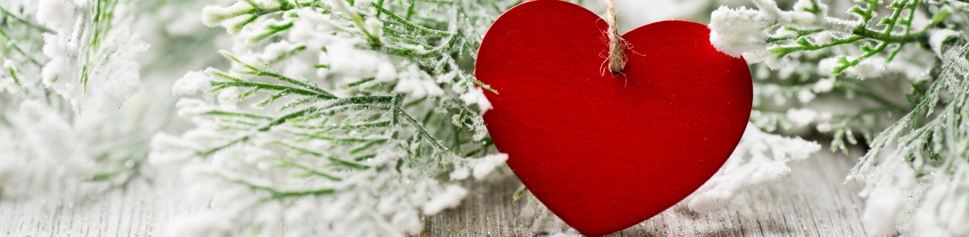 Heart-shaped Christmas ornament